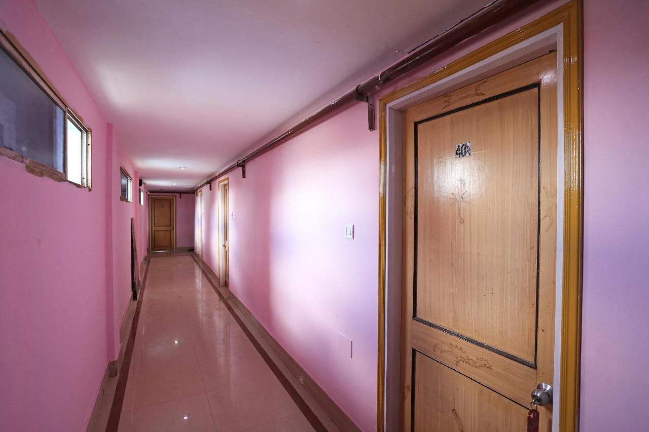 Hotel Keshari ブバネーシュワル エクステリア 写真