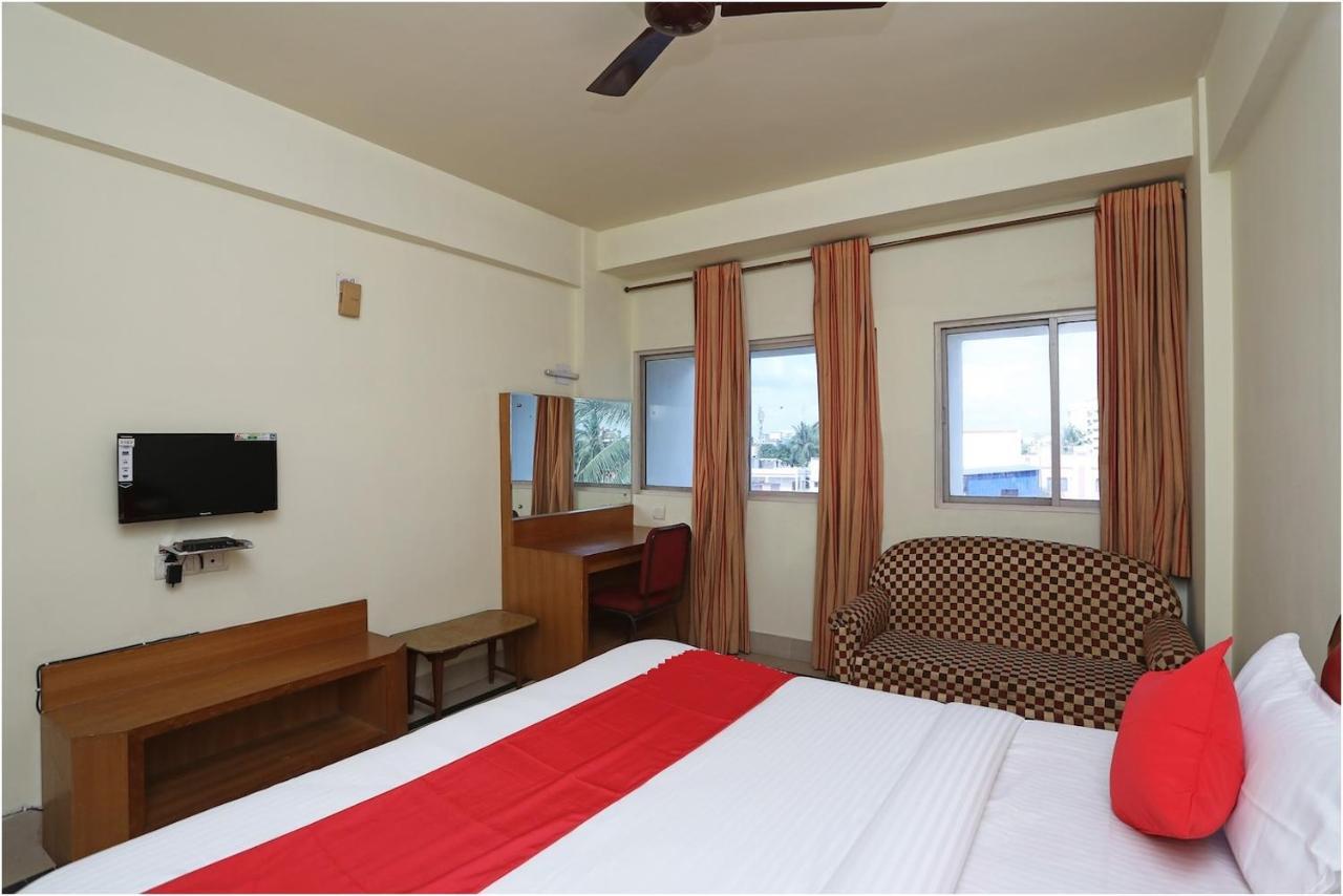 Hotel Keshari ブバネーシュワル エクステリア 写真
