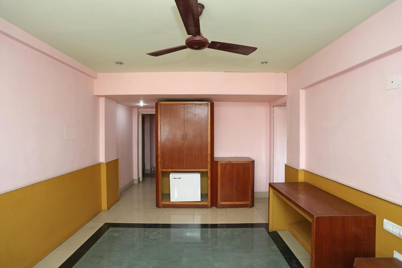 Hotel Keshari ブバネーシュワル エクステリア 写真
